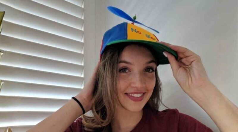 what is noogler hat that yoshuka is wearing